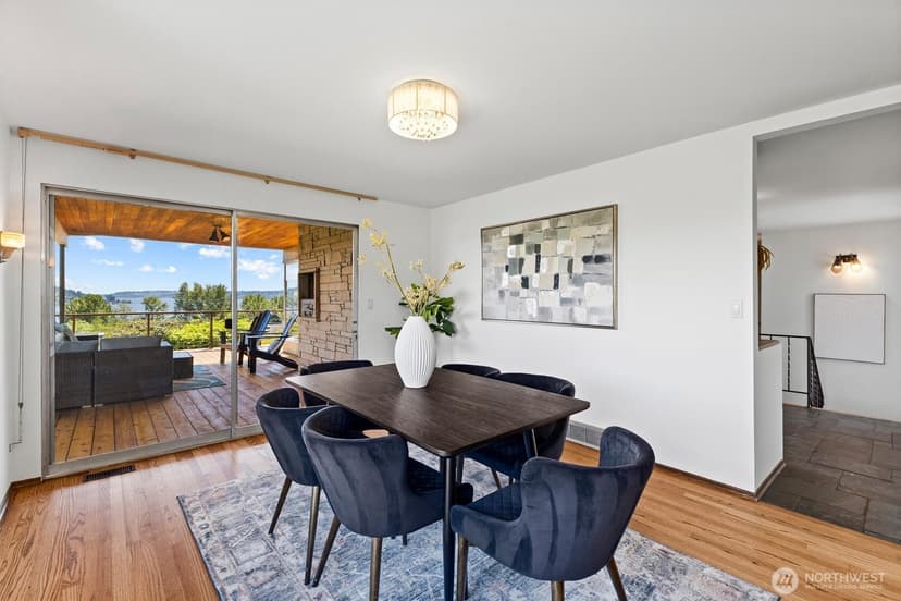 Property photo for 18014 58th Ave NE, Kenmore photo 10