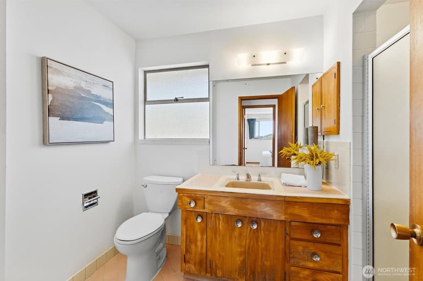 Property photo for 18014 58th Ave NE, Kenmore photo 21