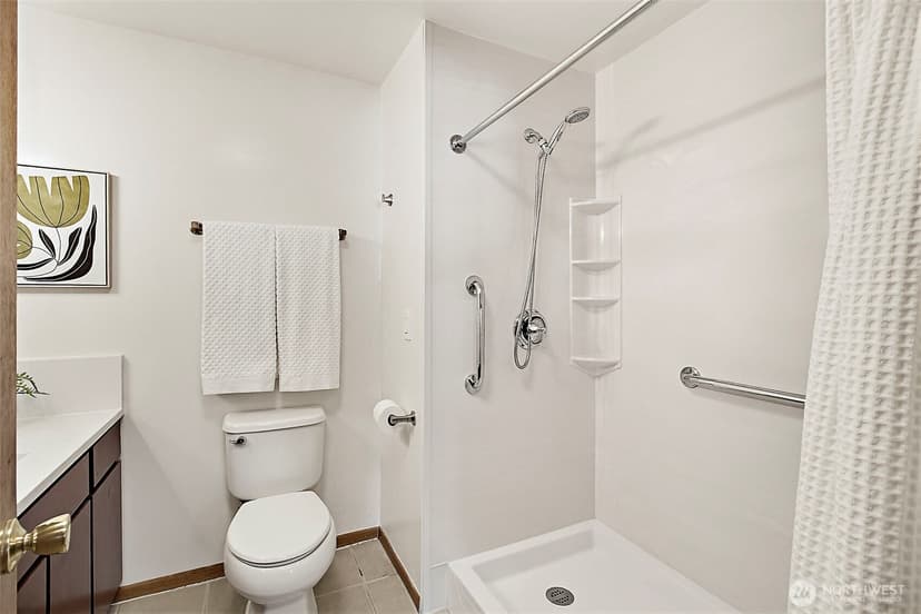 Property photo for 1410 SW 149th Street, Burien photo 17