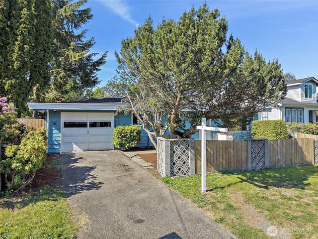 Property photo for 1410 SW 149th Street, Burien photo 3