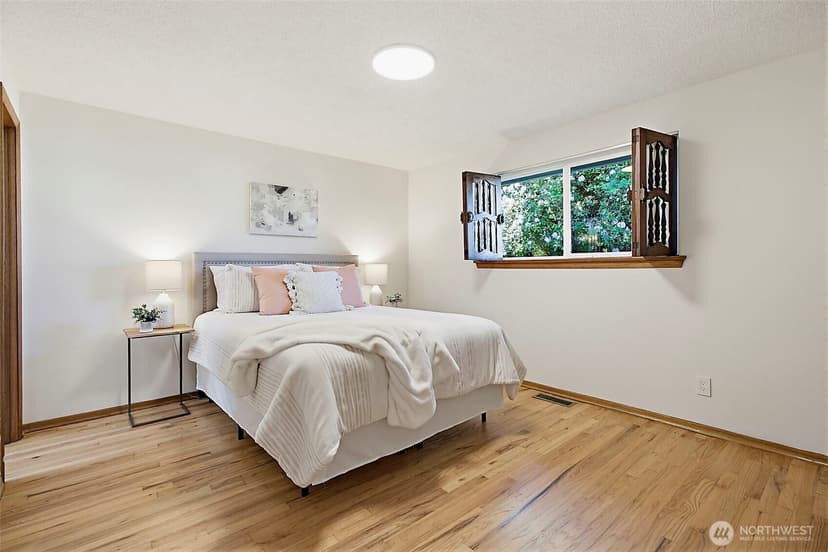 Property photo for 1410 SW 149th Street, Burien photo 19