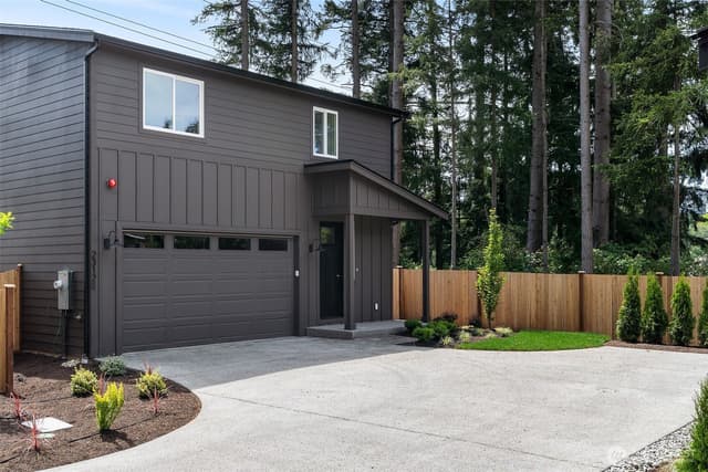 Property photo for 2312 75th Street #B, Everett photo 3