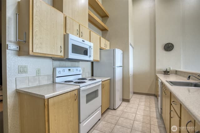 Property photo for 1307 Ocean Shores Boulevard SW #N52, Ocean Shores photo 5