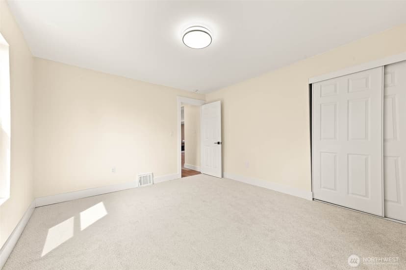 Property photo for 5907 S Yakima Avenue, Tacoma photo 28