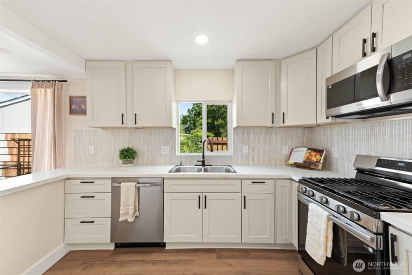 Property photo for 5907 S Yakima Avenue, Tacoma photo 14
