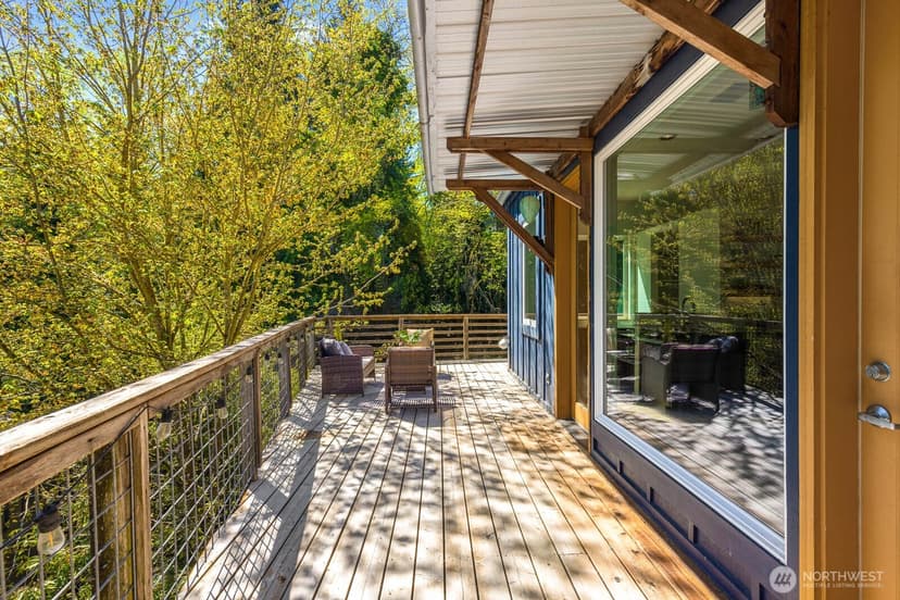 Property photo for 15504 SE 18th Street, Bellevue photo 4