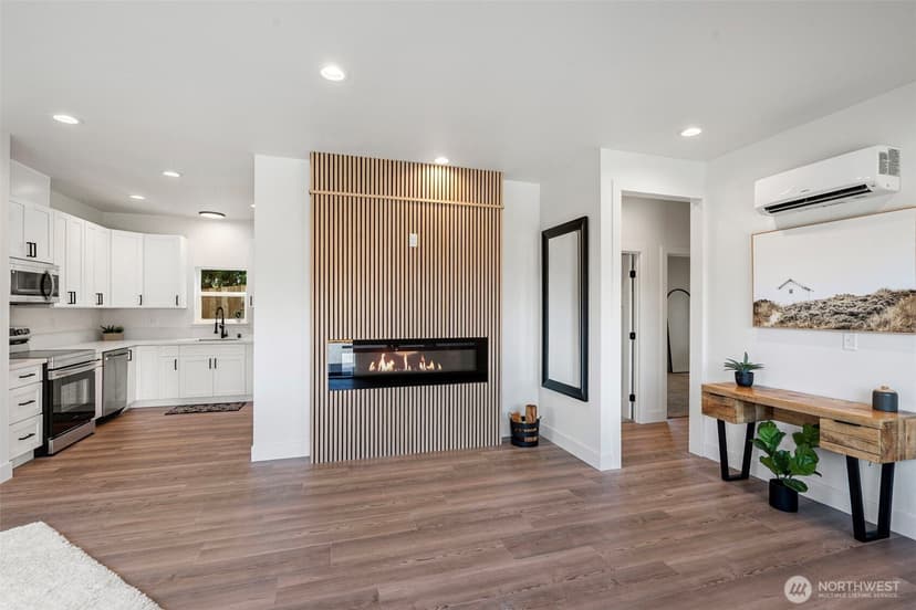 Property photo for 4924 Diamond Boulevard #2, Lakewood photo 9