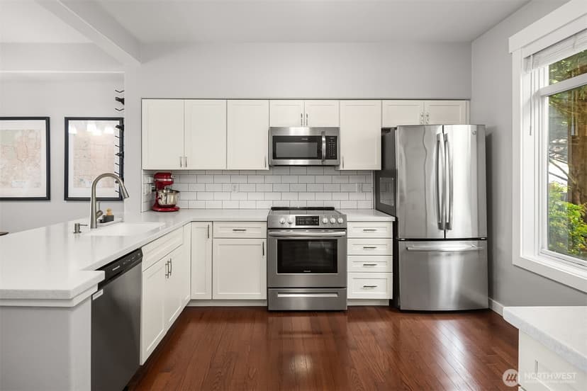 Property photo for 23300 SE Black Nugget Road #M2, Issaquah photo 7