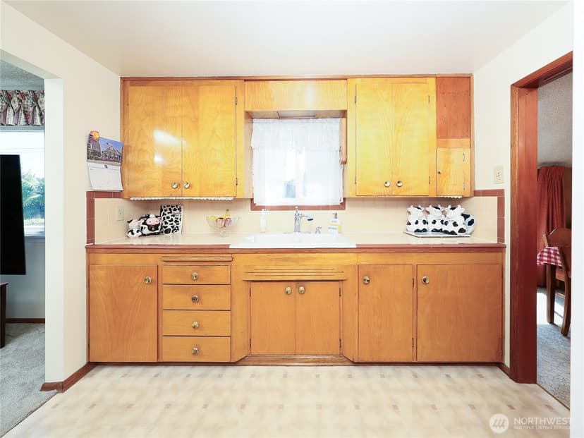 Property photo for 25033 20th Avenue S, Des Moines photo 10