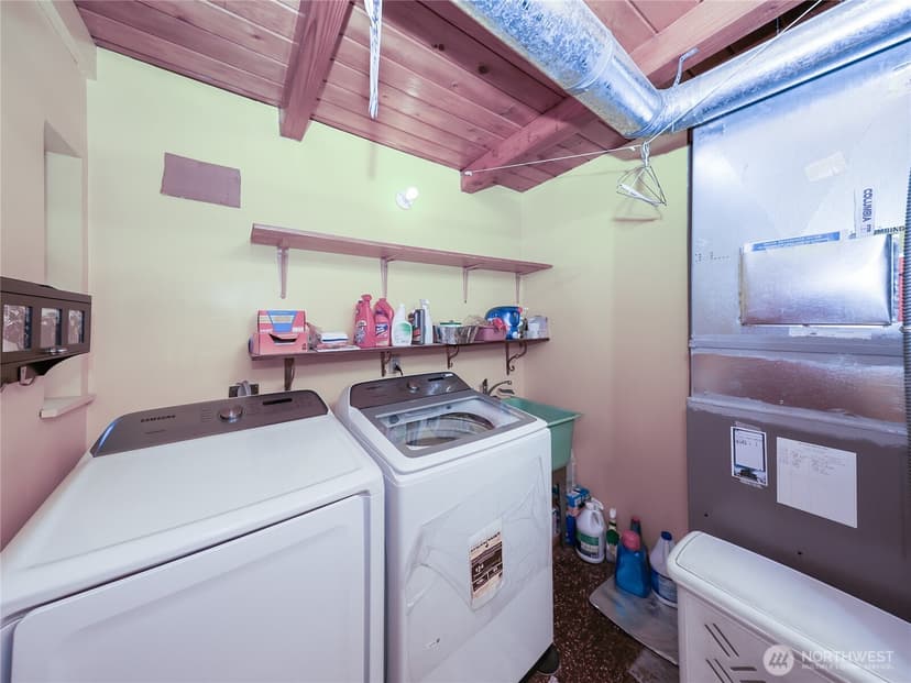 Property photo for 25033 20th Avenue S, Des Moines photo 21