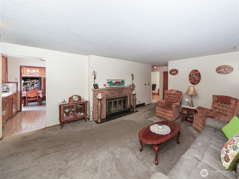 Property photo for 25033 20th Avenue S, Des Moines photo 6