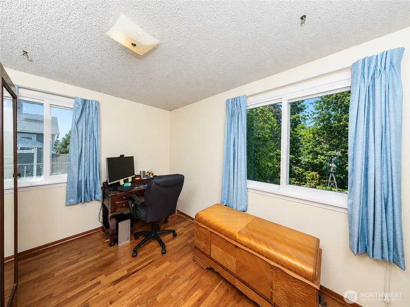 Property photo for 25033 20th Avenue S, Des Moines photo 15