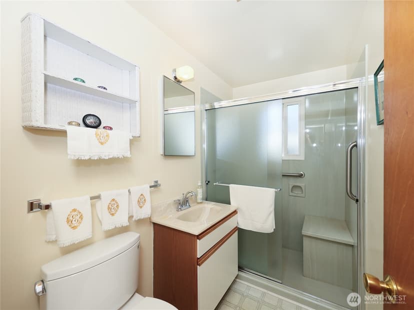 Property photo for 25033 20th Avenue S, Des Moines photo 14