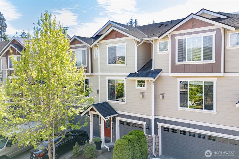 Property photo for 524 Pilchuck Path, Everett