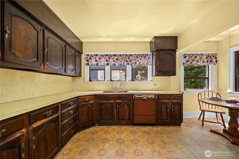 Property photo for 319 29th Avenue, Seattle photo 11