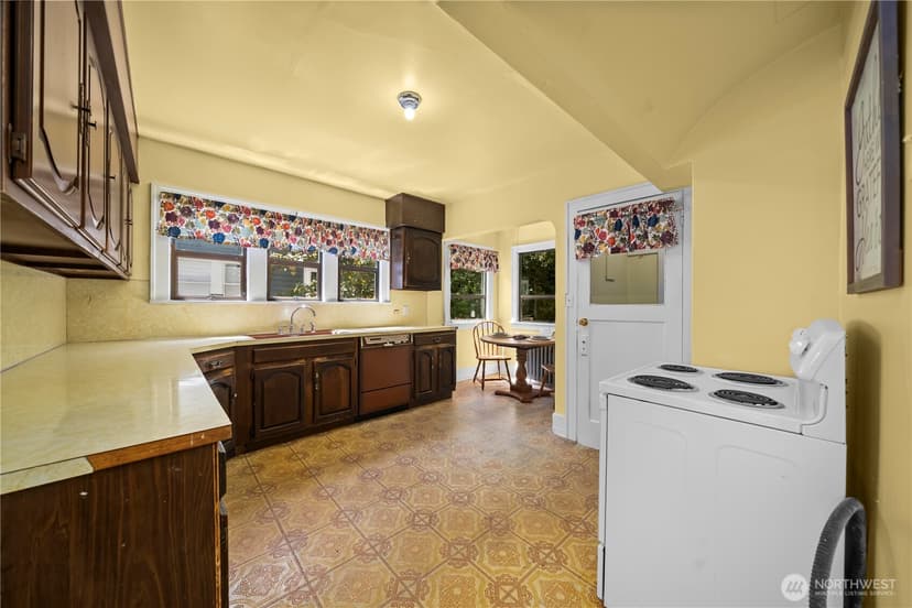 Property photo for 319 29th Avenue, Seattle photo 10