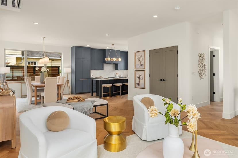 Property photo for 6913 30th Avenue NW, Seattle photo 7
