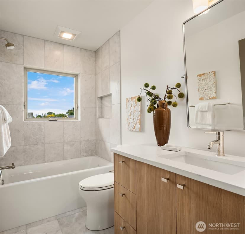 Property photo for 6913 30th Avenue NW, Seattle photo 38