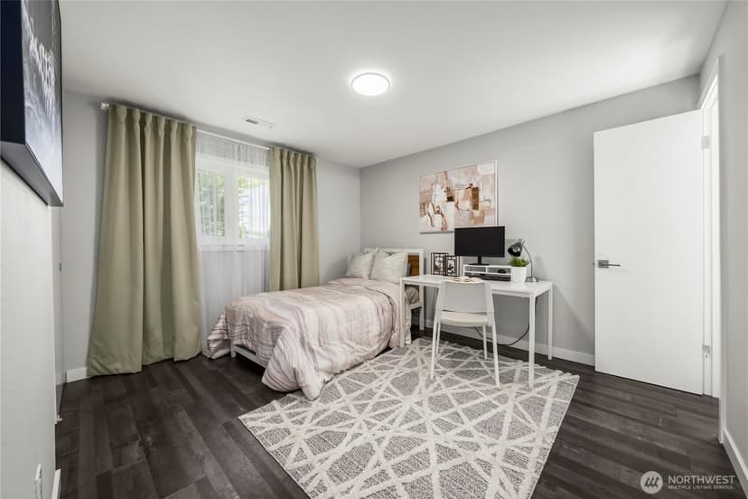 Property photo for 5643 16th Avenue SW, Seattle photo 17