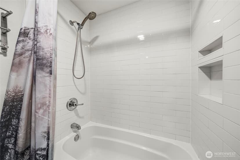 Property photo for 5643 16th Avenue SW, Seattle photo 20