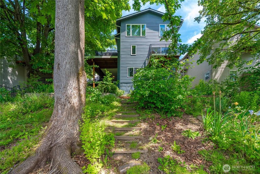 Property photo for 5643 16th Avenue SW, Seattle photo 39