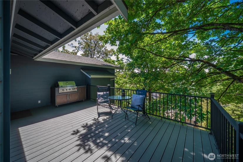 Property photo for 5643 16th Avenue SW, Seattle photo 36