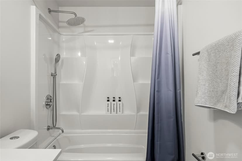 Property photo for 5643 16th Avenue SW, Seattle photo 32