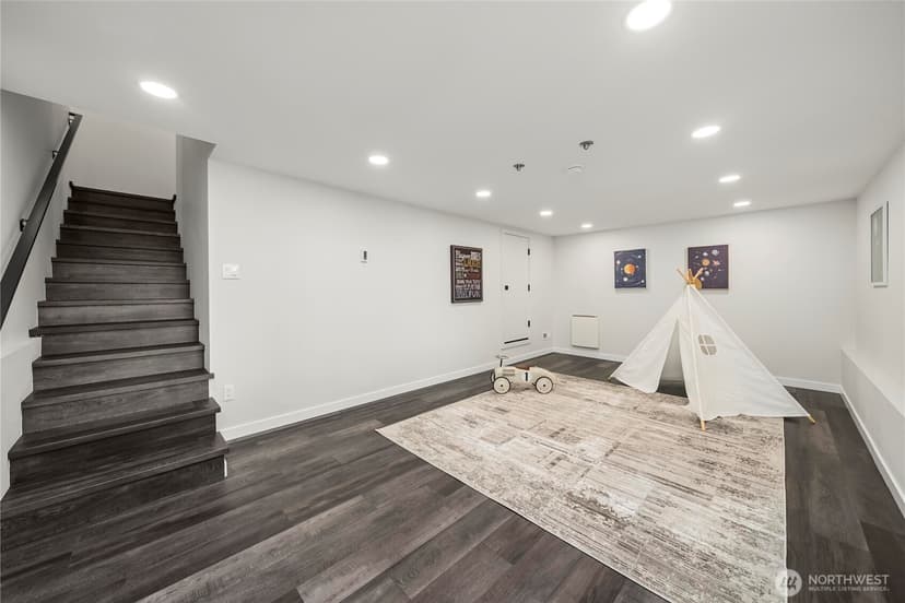 Property photo for 5643 16th Avenue SW, Seattle photo 25