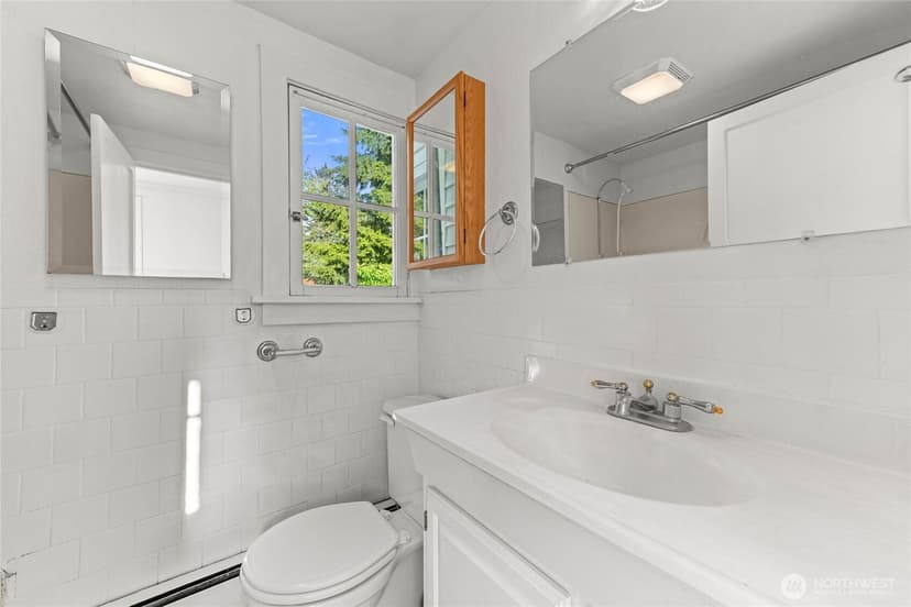 Property photo for 6614 100th Street SW, Lakewood photo 24