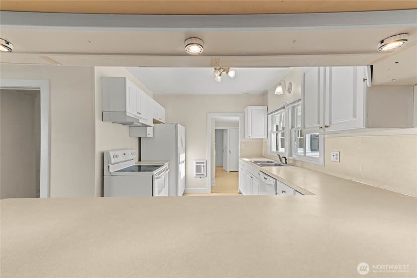 Property photo for 6614 100th Street SW, Lakewood photo 20