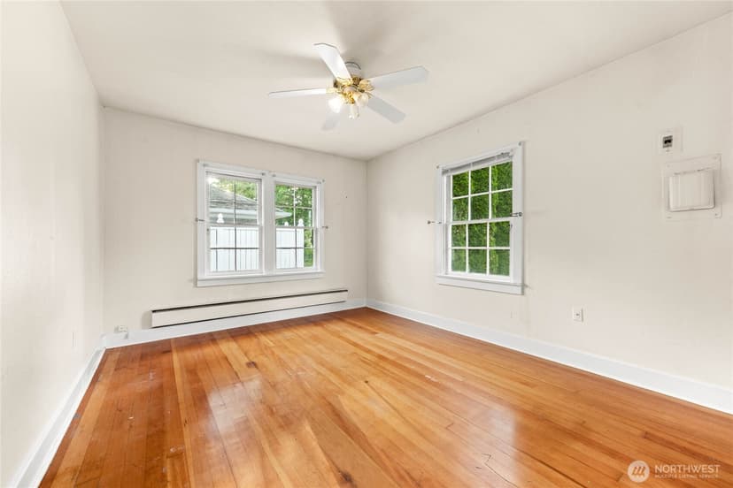 Property photo for 6614 100th Street SW, Lakewood photo 12