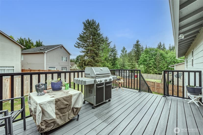 Property photo for 17323 74th Drive NE, Arlington photo 16