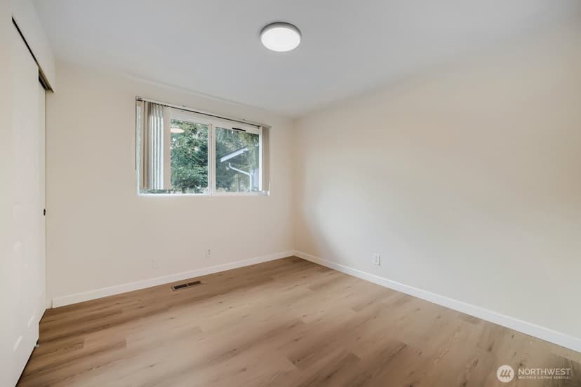 Property photo for 32424 10th Place S, Federal Way photo 18