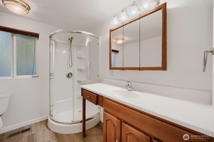 Property photo for 32424 10th Place S, Federal Way photo 13
