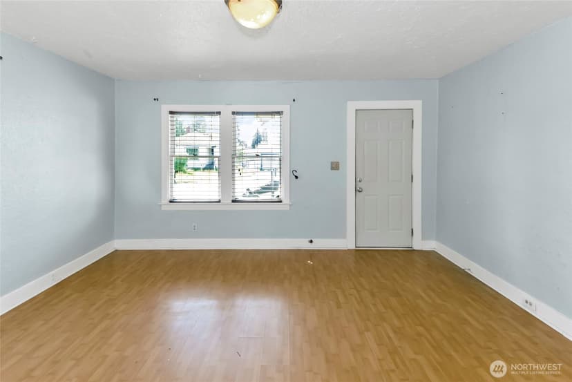 Property photo for 8421 S D Street, Tacoma photo 4