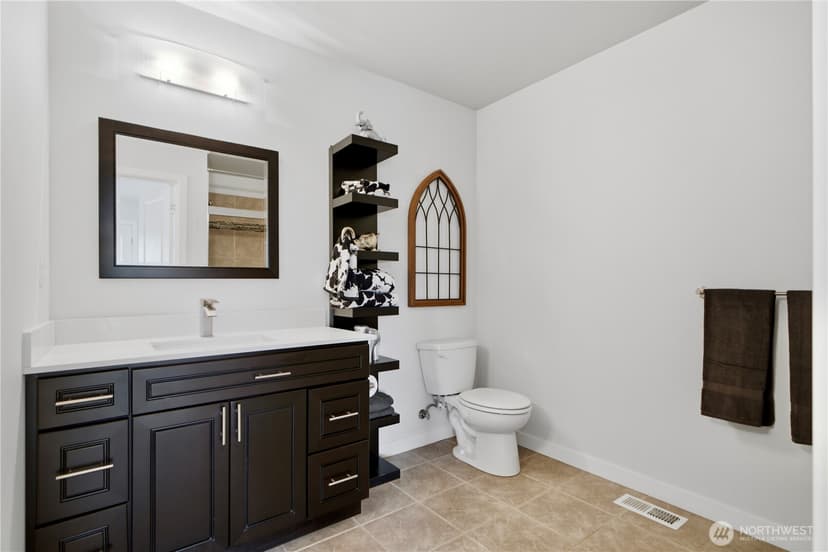 Property photo for 4115 Delridge Way SW, Seattle photo 16