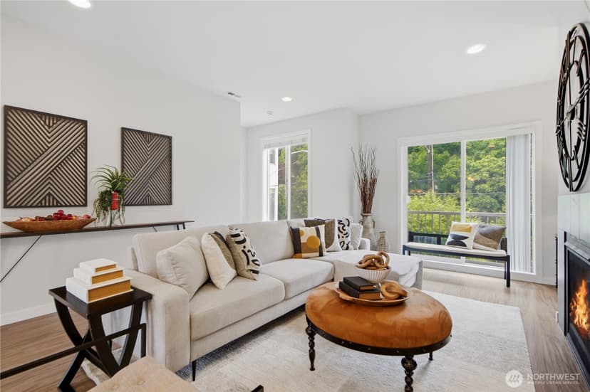 Property photo for 4115 Delridge Way SW, Seattle photo 4