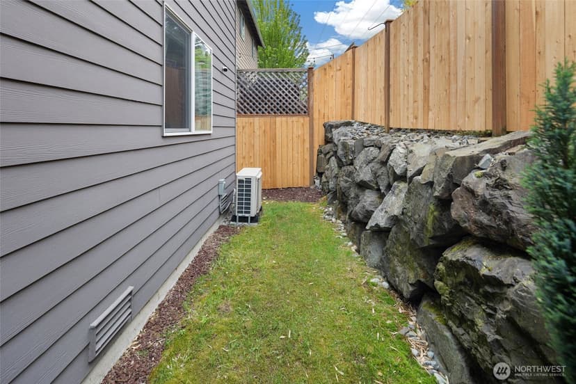 Property photo for 24007 42nd Avenue SE, Bothell photo 34