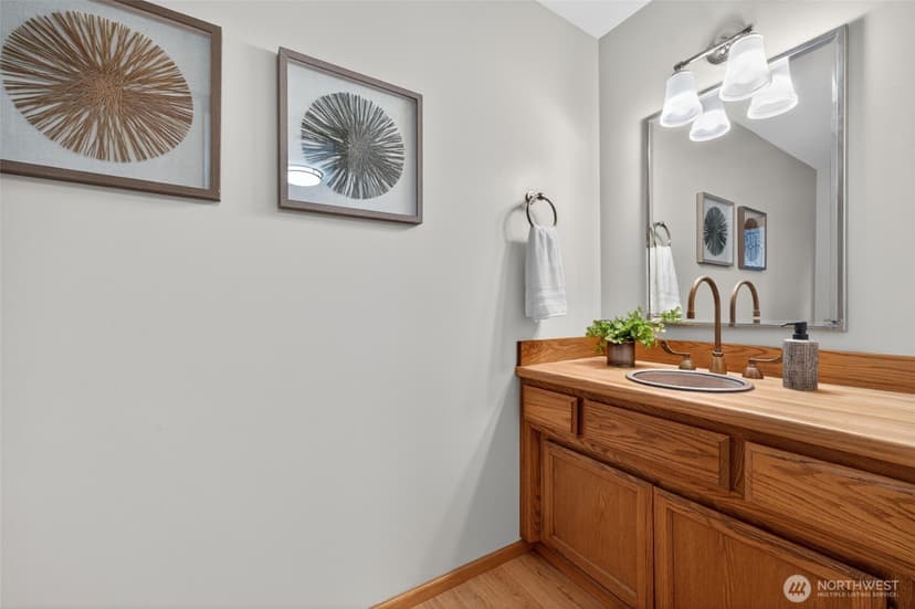 Property photo for 12610 NE 68th Place, Kirkland photo 30