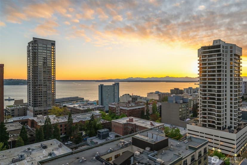 Property photo for 2100 3rd Avenue #1702, Seattle