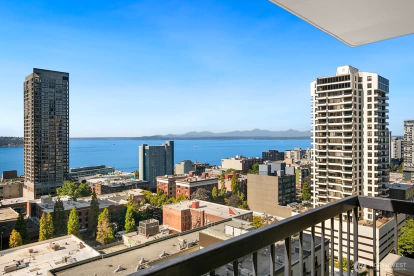 Property photo for 2100 3rd Avenue #1702, Seattle photo 5