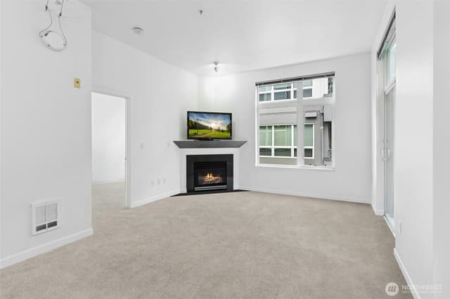 Property photo for 521 7th Avenue #207, Kirkland photo 4