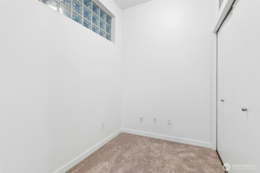 Property photo for 521 7th Avenue #207, Kirkland photo 22