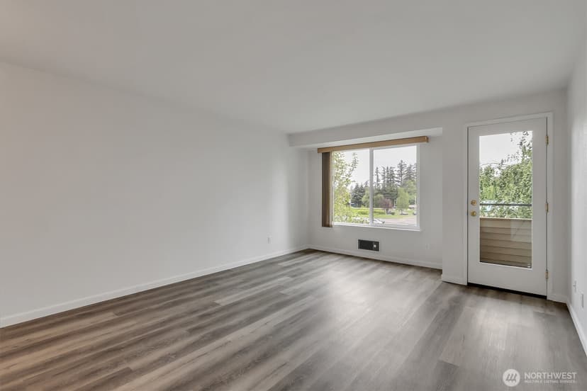 Property photo for 4895 76th Street SW #D-302, Mukilteo photo 7