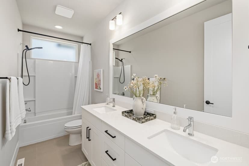 Property photo for 7962 112th Lane SE, Newcastle photo 23