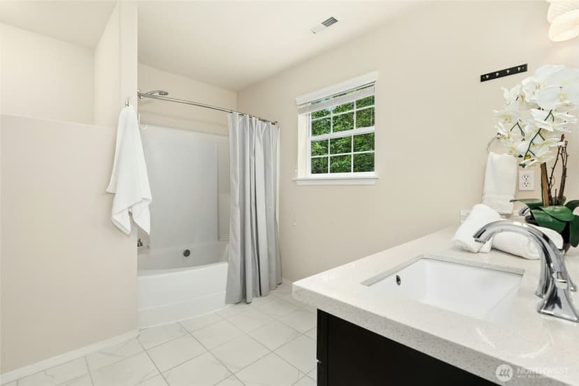 Property photo for 11827 56th Avenue SE, Everett photo 26