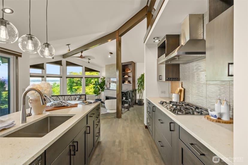 Property photo for 10847 Bill Point Bluff NE, Bainbridge Island photo 19