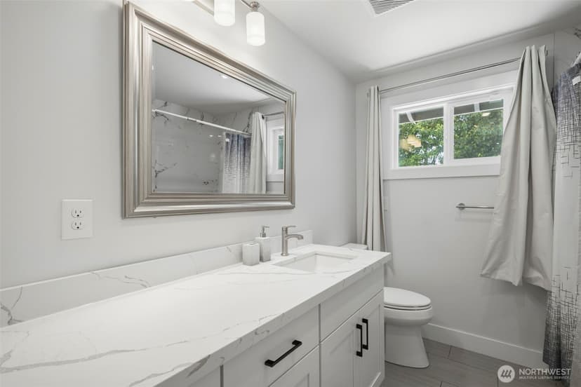 Property photo for 2331 S 251st Street, Kent photo 21