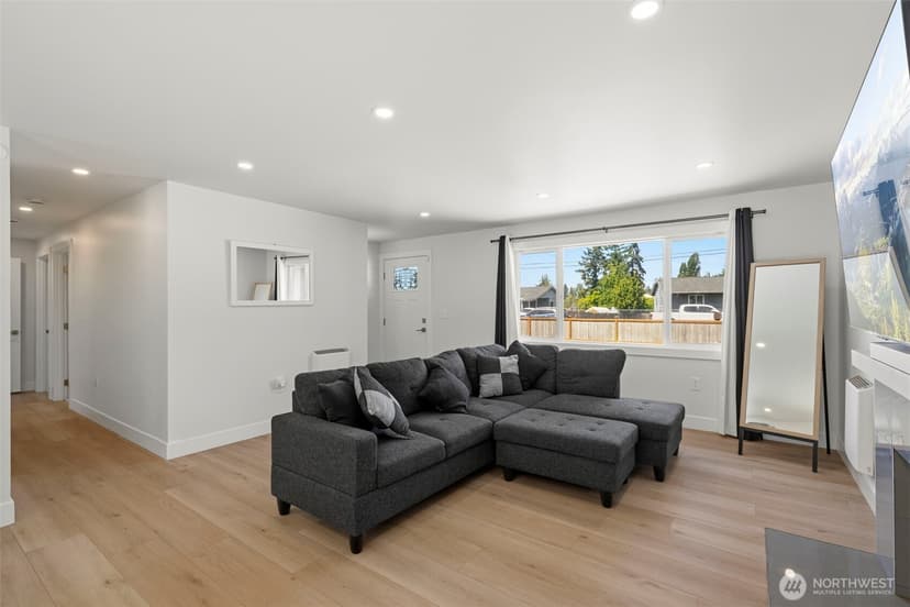 Property photo for 2331 S 251st Street, Kent photo 6