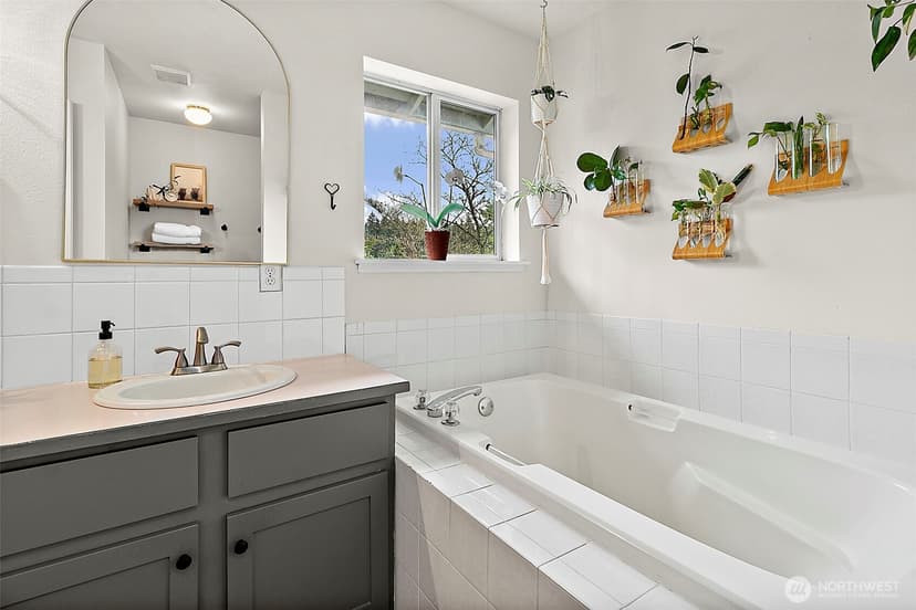 Property photo for 37008 20th Avenue S, Federal Way photo 18